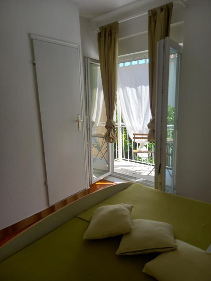 Bed and Breakfast Sobe Sotic Rab Town Exterior foto